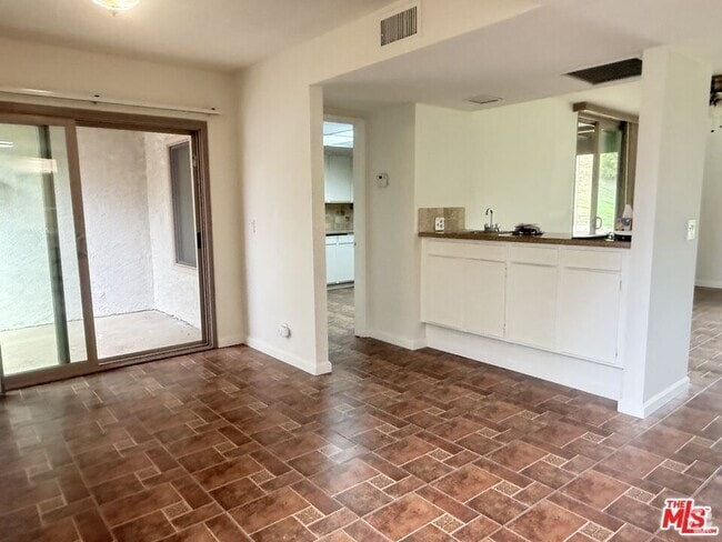 Building Photo - 38916 Pso De Oro Rental