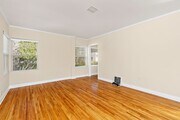 Photo - Charming 1 Bed / 1 Bath Detached Townhome Unit in P...