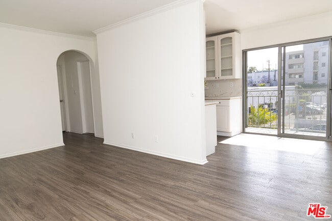 Photo - 1112 N Olive Dr Condo Unit 5