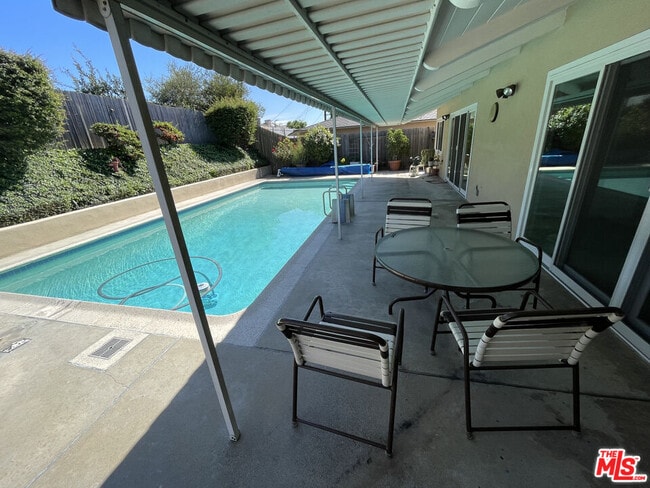 Photo - 6606 S Sherbourne Dr