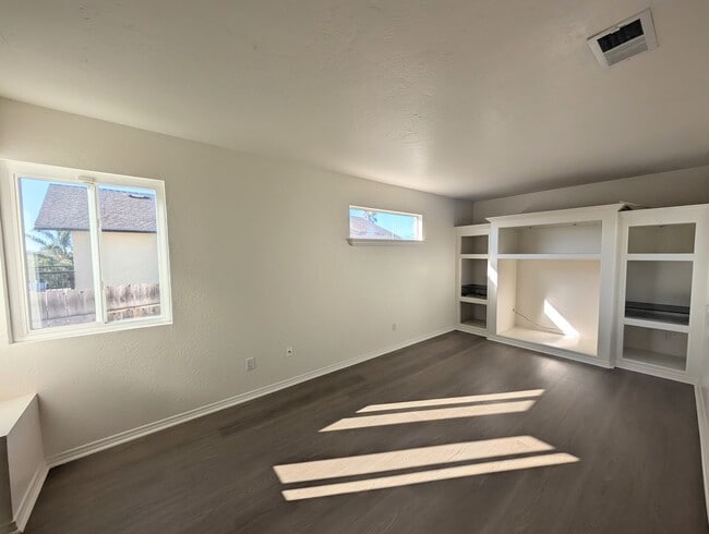 Photo - Private 2 Bedroom Plus Home in Vista!