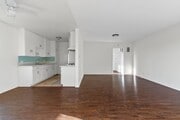 Photo - 809 Edgewood St Apartment Unit 06
