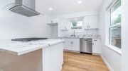 Photo - 5816-5818 Kester Ave. Unit 5818