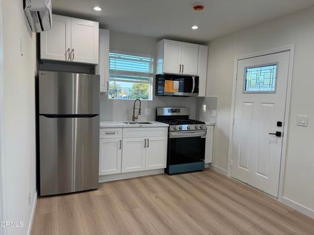 Photo - 22306 Kittridge St