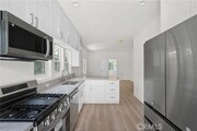Photo - 1530 N Mariposa Ave