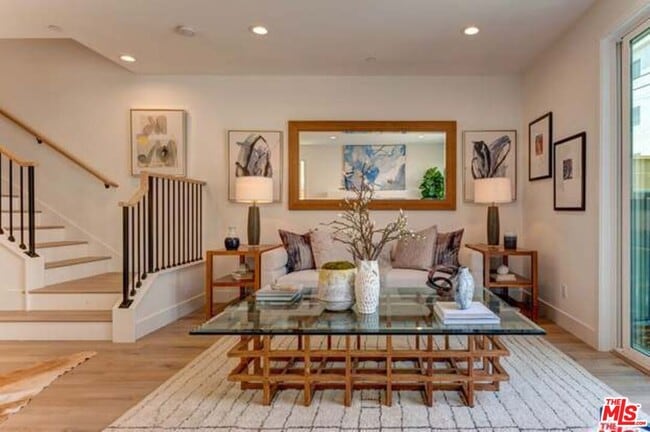 Photo - 1522 Wellesley Ave Townhome