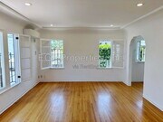 Photo - 1016 1/2 South Crescent Heights Boulevard