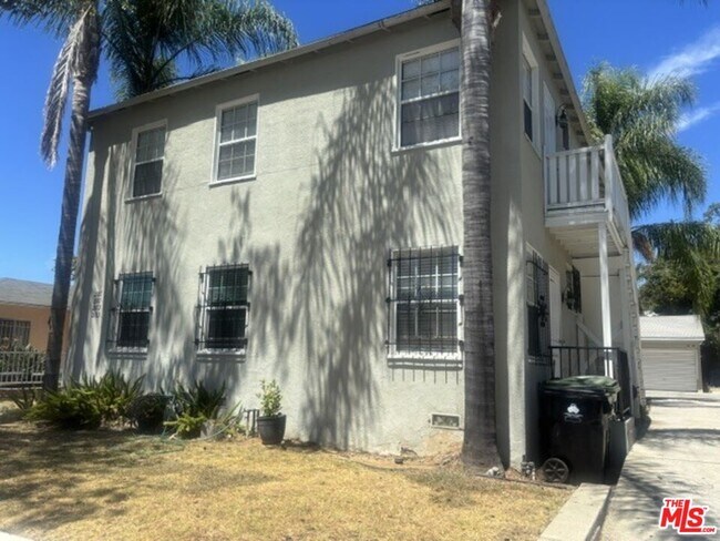 Photo - 2183 W 27th St