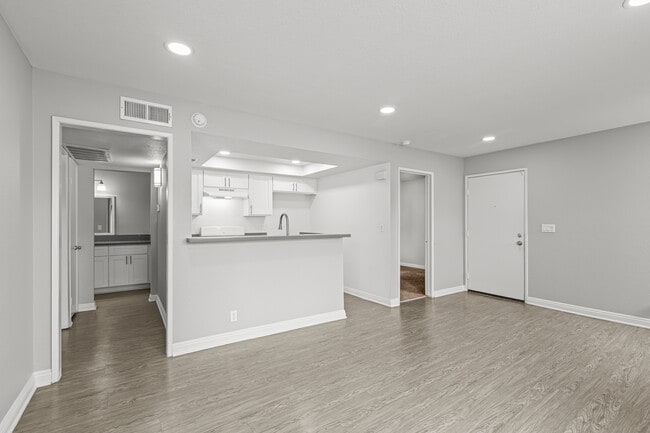 Photo - Cerro Vista Apartments