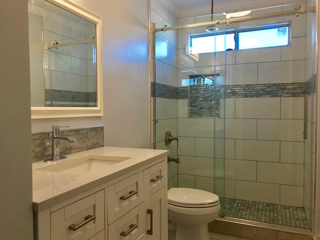 Updated bathroom - 4060 Garden Ave