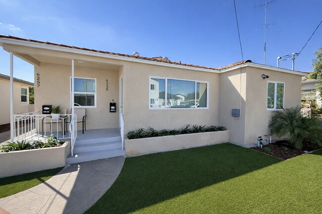 Building Photo - Newly Renovated 5 bedroom house!