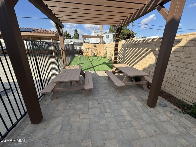 Photo - 1850 Buyers St