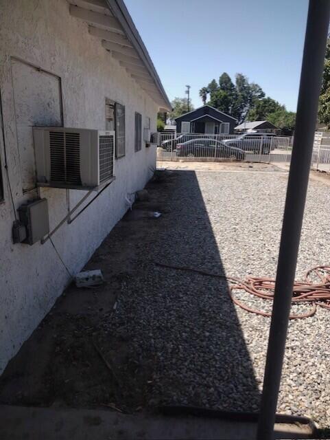 Photo - 45798 Sage St