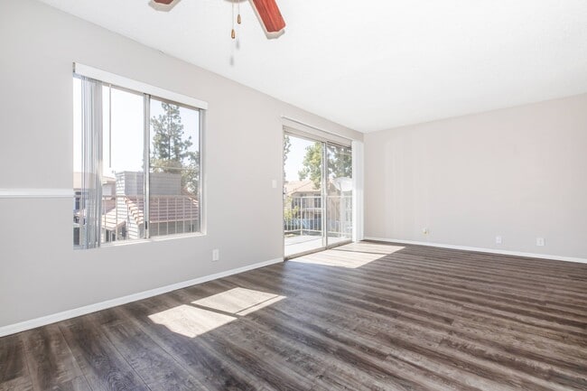 Photo - Sierra Vista Apartments