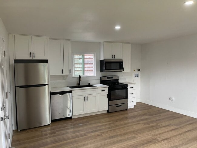 Photo - COL4251-53 Unit COL4253-ADU