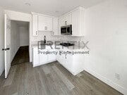 Photo - 933-932 E Kingsley Ave