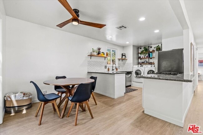 Photo - 1808 E Francis Dr