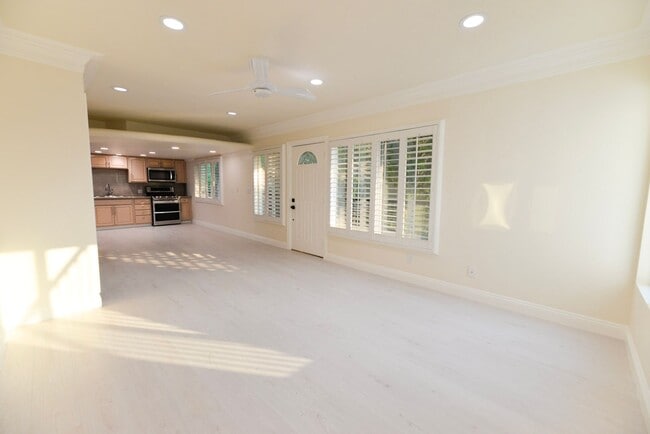 Photo - 412 Avenida Santa Barbara Unit #2