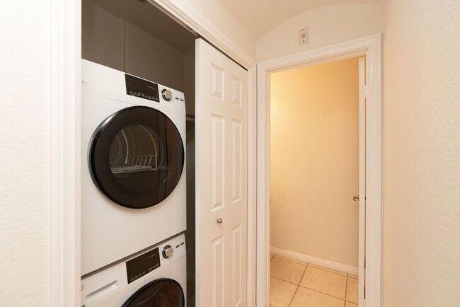 Photo - 3 Bedroom Townhome in the Escala Community of Mission Valley