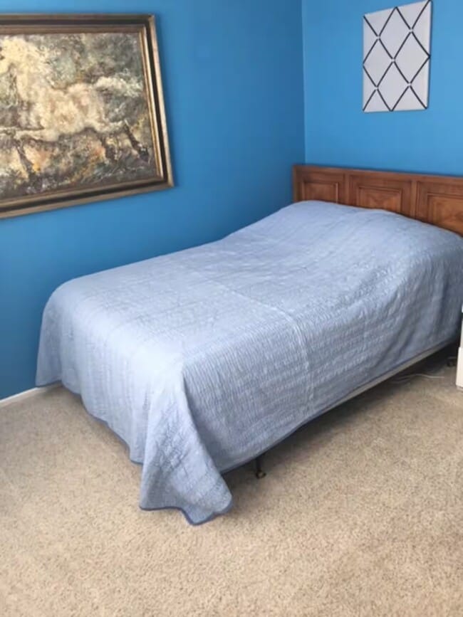 Photo - 11260 Overland Ave