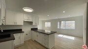 Photo - 545 S Manhattan Pl Unit 3