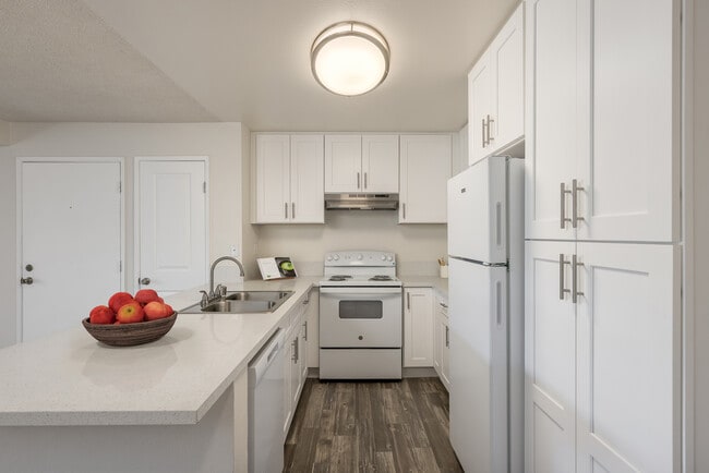 Photo - Woodbridge Mount Helix - Up To $3225 Off !