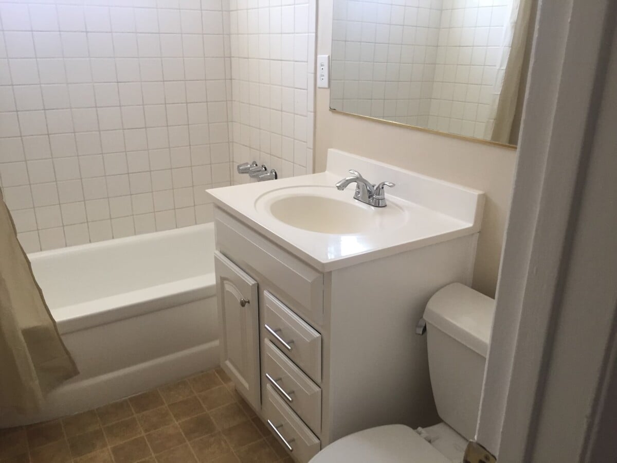 Photo - 630 Ridgeway Ln Unit #1