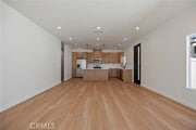 Photo - 21824 Cohasset St