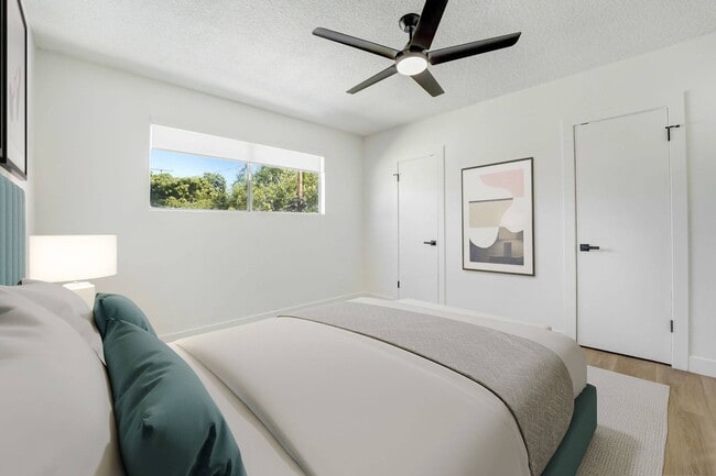 Photo - 1140 N Ogden