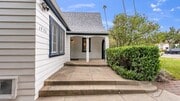 Photo - 1772 Rose Villa St