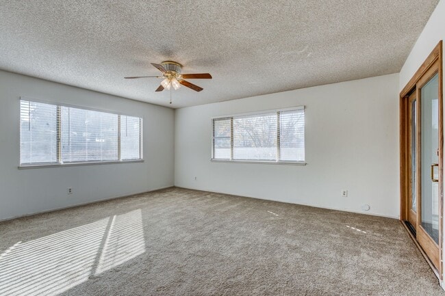 Photo - HORSE TRAINERS! MUST SEE HORSE PROPERTY AWESOME ACRAGE 5 ACRES Beautiful Custom 1 story home in W...