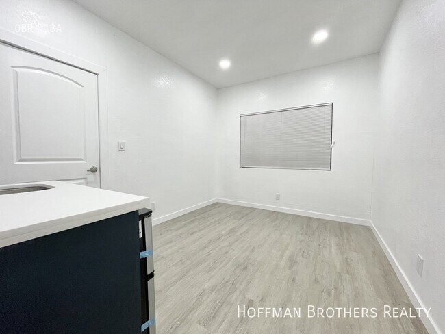 Photo - 2826 Darwin Ave Unit C