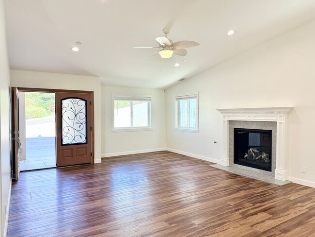 Photo - 5544 Crestone Ct