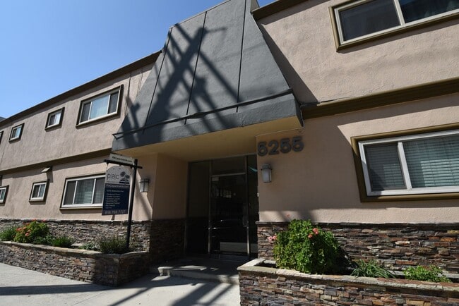 Photo - 5255 Blakeslee Ave Apartment Unit 15