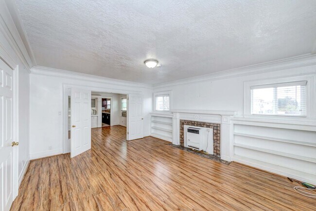 Photo - 1308 S Van Ness Ave