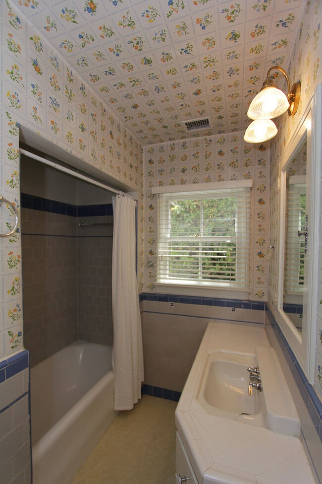Photo - 3205 George Cir