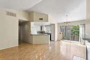 Photo - Stylish 2-Bedroom Townhouse in Marina Hills
