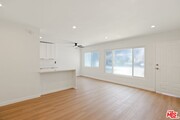 Photo - 352 S Doheny Dr Unit 1