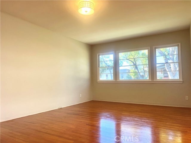 Photo - 810 E Tujunga Ave