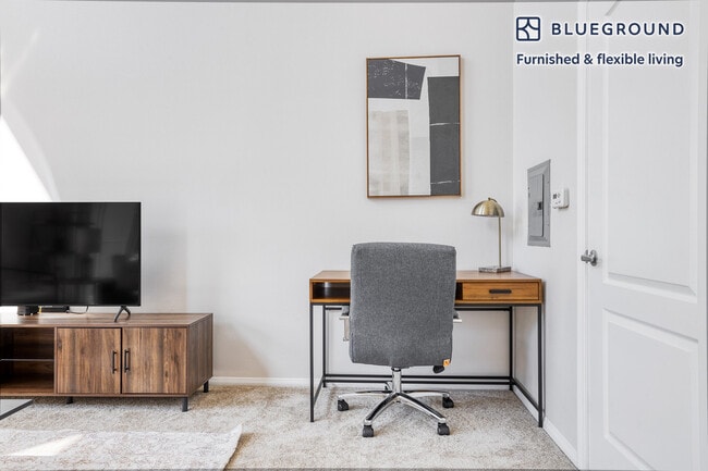 Photo - 5535 Westlawn Ave Unit SI FL4-ID648