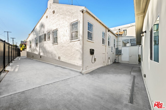 Photo - 1642 S Crest Dr