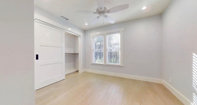 Photo - Adorable 3 bedroom in near Old Town Orange