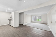 Photo - South Coast Racquet Club Apartments
