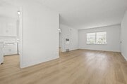 Photo - 1034 5th St Apartment Unit E