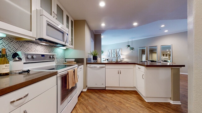 Photo - Regents La Jolla