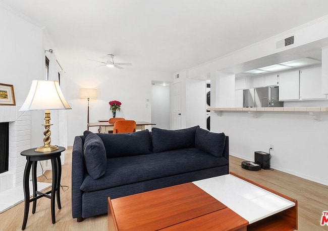 Photo - 3544 S Centinela Ave Unit 22