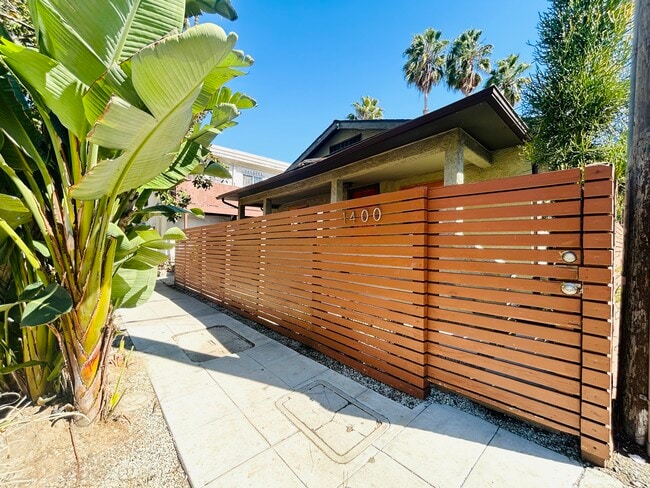 Building Photo - 1400 Silver Lake Blvd Unit A