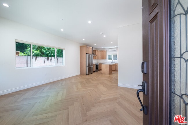 Photo - 5220 Goodland Ave