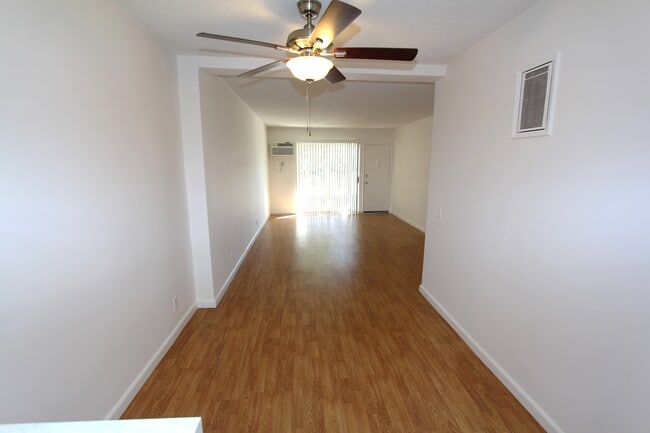 Photo - 18405 Valerio St Unit 3
