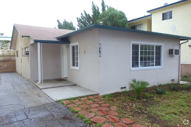Building Photo - 610 E Palm Ave Unit front house